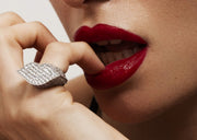 Lab-Grown vs Natural Diamonds: What Should You Choose in the UAE?