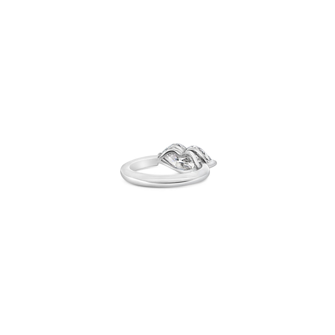 Back of Le Kiss Collection lip shape lab grown diamond ring in platinum by Victoire